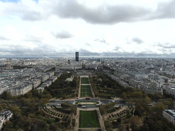 Вид Эйфелеву Башню Париже — стоковое фото