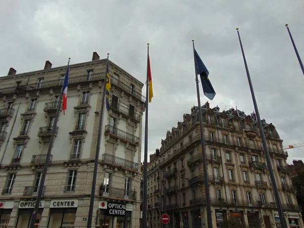 Stadsgezicht Van Grenoble Vlaggen — Stockfoto