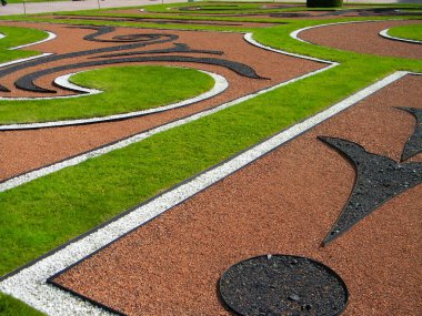 Orijinal, zengin tarzında dekore edilmiş klasik park çimenliği..