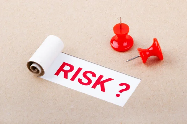 Kérdés Kockázatról Szakadt Papíron Kockázatkezelési Koncepció — Stock Fotó