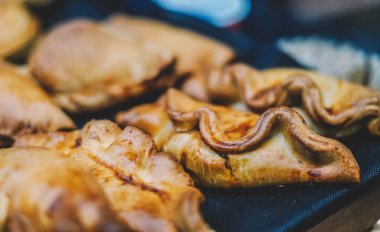 Arjantin hazır pişmiş et böreği.