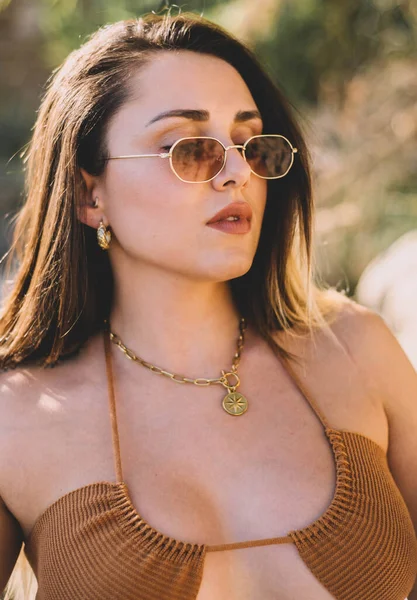 Belle Sexy Femme Avec Des Lunettes Soleil — Photo