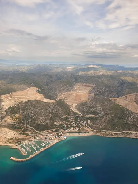 Garraf limanındaki hava manzarası, Garraf 'taki açık çukur mininig, İspanya' daki taş ocakları