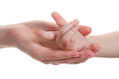 Anne ve bebek eller üzerinde beyaz izole