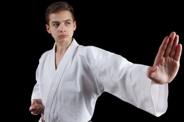 Karate. Bir kimono çocuğun siyah ayak hits