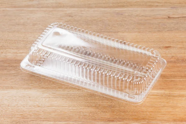 Lebensmittelverpackung aus Kunststoff isoliert auf weißem Hintergrund — Stockfoto