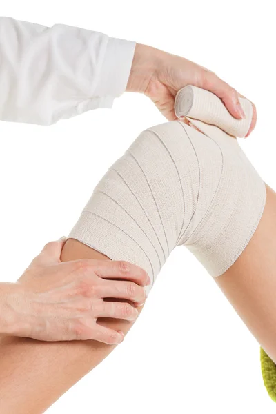Flexibele elastische ondersteunende orthopedische bandage, compressie stabilisator knie. — Stockfoto