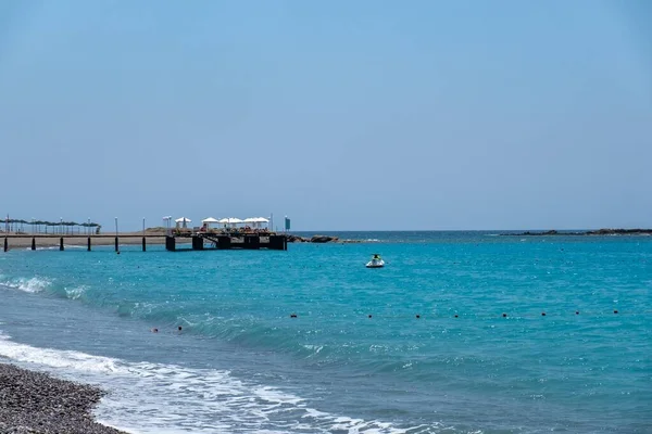 Zomer Oceaan Landschap Met Pier Zonnig Zee — Stockfoto