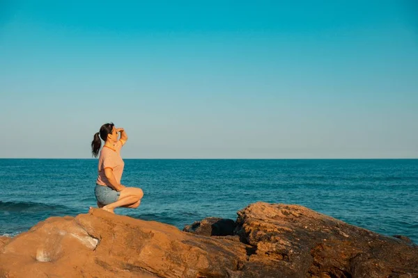 Sea Freedom Woman Beach Beautiful Nature Holiday — Stock Photo, Image