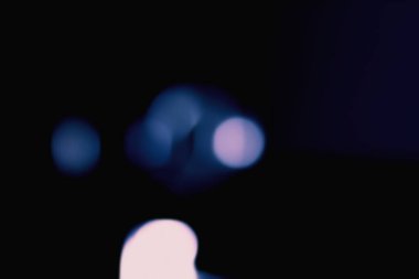 Siyah arkaplan üzerinde lamba spot lens ışını, kare sahne aydınlatma soyut