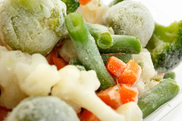 Verduras congeladas con hielo —  Fotos de Stock