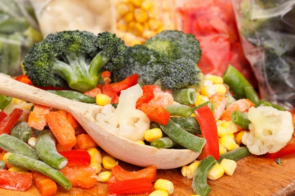 Manojo de verduras congeladas mixtas —  Fotos de Stock
