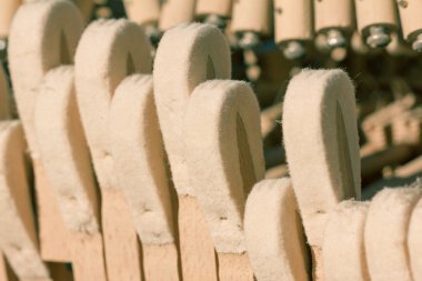 Eski akustik piyano Çekiçler, görünümü içinde.