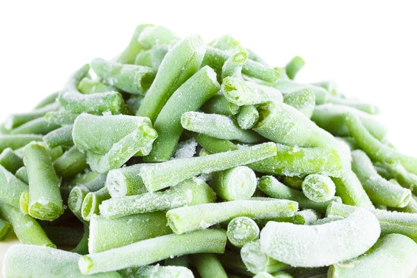 Frijoles verdes congelados. Fondo blanco . —  Fotos de Stock