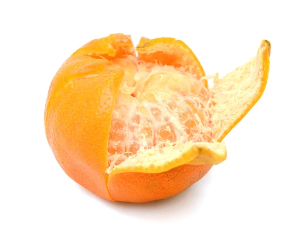 Strappare i mandarini isolati su sfondo bianco — Foto Stock