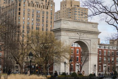 New York, ABD, 28 Ocak 2020: Washington Square Arch, Washington Square Park 'taki Greenwich Village mahallesindeki bir mermer kemerdir..
