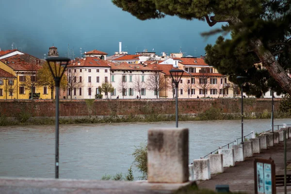 Panoramautsikt Över Bron Ponte Pietra Verona Vid Floden Adige Venetien — Stockfoto