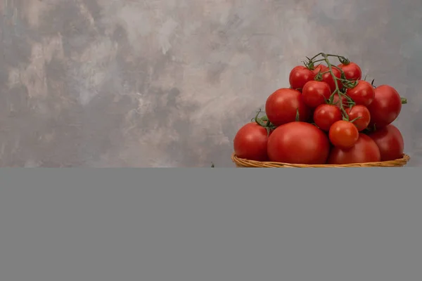 Juicy Red Tomatoes Basket Grey Table Concept Bio Agriculture Tomatoes — Stock Photo, Image