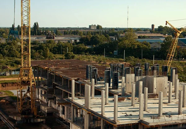 Bir ev inşa etme aşaması