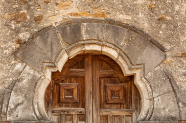 San Espada misyonu Kilise kapılarını kapat