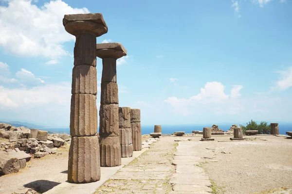 Parecen Columnas Gran Angular Del Templo Ciudad Antigua Atenea Assos — Foto de Stock