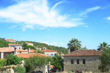 İlkbahar sabahı Kazdagi Dağı 'ndaki Zeus Altar' dan Ege Denizi manzarası Adatepe Köyü, Kucukkuyu, Canakkale