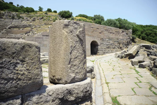 피극장 Assos Antique Amphitheatre 소스에 피극장의 Behramkale Canakkale Turkey — 스톡 사진