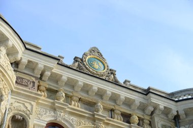 ISTANBUL, TURKEY - 9 Mart 2019: Çağdaş Binalar Kucuksu Sarayı (Pavilion) Kucuksu Sarayı, 19. yüzyıl Osmanlı İmparatorluğu dönemi yaz ve İstanbul 'un İstanbul kentinde bulunan bir avlanma sarayı.