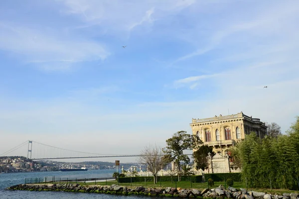 Istanbul Turquia Março 2019 Edifícios Contemporâneos Kucuksu Palace Pavilhão Kucuksu — Fotografia de Stock