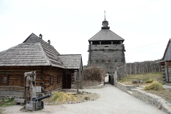 Twierdza Kozacy Drewniany Budynek Zaporożu Sich Ukrainie Średniowieczny Kościół Wyspie — Zdjęcie stockowe