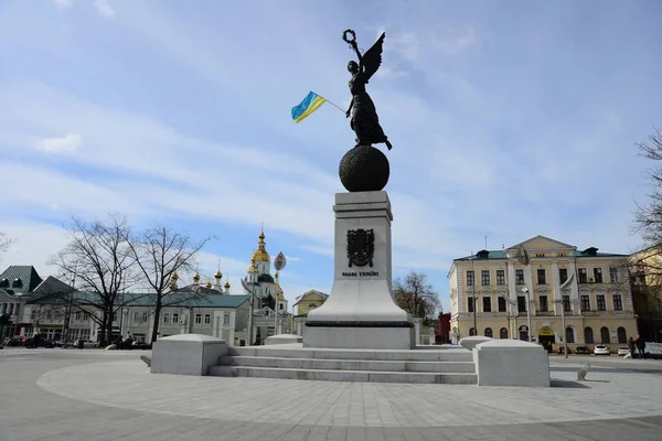 Kharkiv Ukraine Μαρτιου 2019 Μνημείο Ανεξαρτησίας Που Ονομάστηκε Ιπτάμενη Ουκρανία — Φωτογραφία Αρχείου