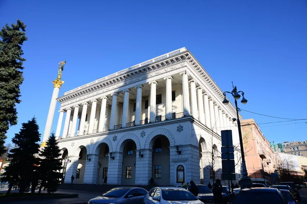 Oekraïne Kiev April 2019 Stadsgezicht Skyline Van Kiev Het Onafhankelijkheidsplein — Stockfoto