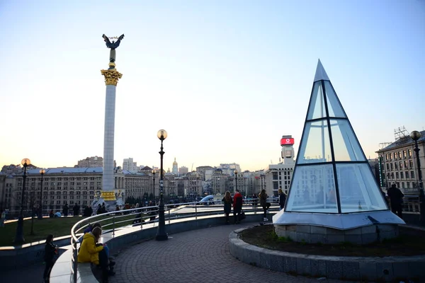 ウクライナ キエフ エイプリル5 2019 独立広場 Maidan Nezalezhnosti キエフのメイン広場 独立列 ベレヒニア — ストック写真