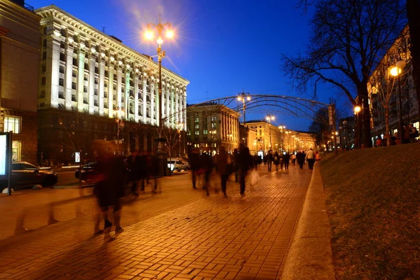 Ukraina Kiyv April 2019 Khreshchatyk Gatan Natten Och Byggnad Berömd — Stockfoto