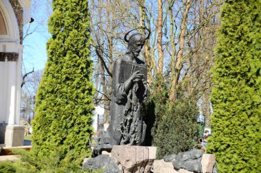 KYIV, UKRAINE - 5 Nisan 2019: Aziz Michaels Manastırı Kilisesi Ukrayna 'nın başkenti Kyiv' deki St. Michael 's Altın Kubbe Manastırı