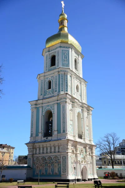 Kyiv Ukraine April 2019 Green Golden Domes Собору Святої Софії — стокове фото