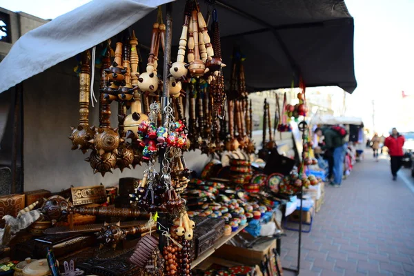 Kyiv Ukraine Abril 2019 Pessoas Lojas Souvenirs Andriyivskyy Descent Vista — Fotografia de Stock