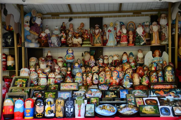 Kyiv Ucrania Abril 2019 Personas Tiendas Recuerdos Andriyivskyy Descenso Vista — Foto de Stock