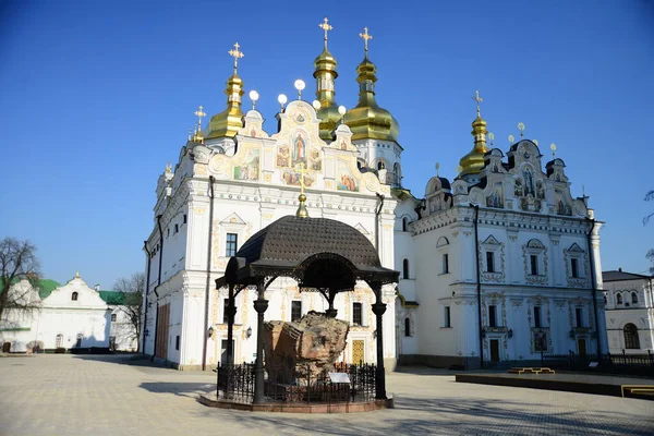 Stora Lavra Klocktorn Och Uspenskiy Sobor Cathedral Kiev Ukraina — Stockfoto