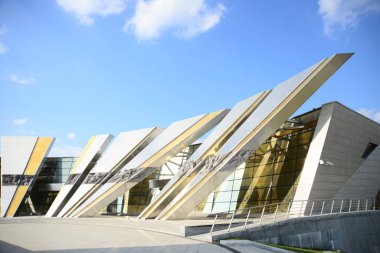 MINSK, BELARUS - 15 Nisan 2019: Belarus Büyük Vatanseverlik Savaş Müzesi 'nde Obelisk. Beyaz Rusya 'nın Minsk şehrinde bir müzedir. Alman Sovyet Savaşı 'nın anısına yapılmış bir müze konsepti