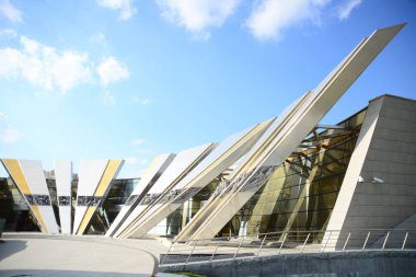 MINSK, BELARUS - 15 Nisan 2019: Belarus Büyük Vatanseverlik Savaş Müzesi 'nde Obelisk. Beyaz Rusya 'nın Minsk şehrinde bir müzedir. Alman Sovyet Savaşı 'nın anısına yapılmış bir müze konsepti