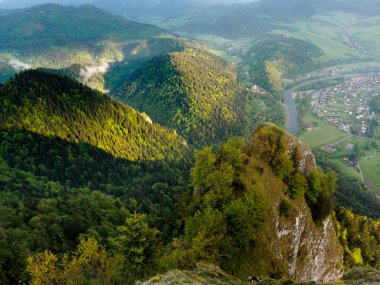İlkbaharda Czarna Gra Podhale 'den Tatra Dağları manzarası