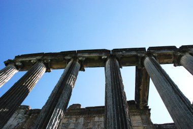 Kutahya Cavdarhisar 'daki Zeus Tapınağı Aizanoi