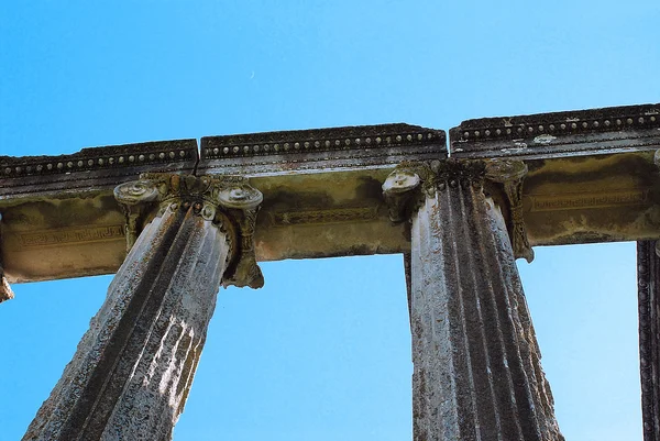 Kutahya Cavdarhisar 'daki Zeus Tapınağı Aizanoi