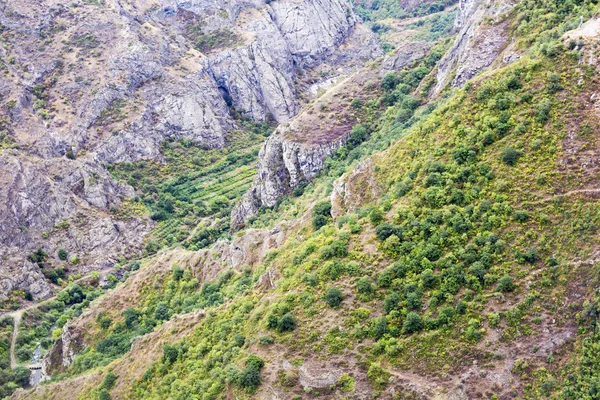 Horská krajina. Krajina v Arménii (Tatev). — Stock fotografie