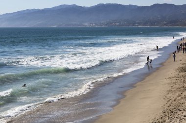 Pasifik Okyanusu ve açık bir günde, Santa Monica.