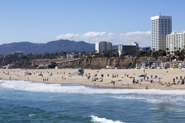Pasifik Okyanusu ve açık bir günde, Santa Monica.