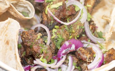 Izgarada ızgara şiş kebap.. 