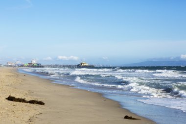Pasifik Okyanusu ve açık bir günde, Santa Monica. 
