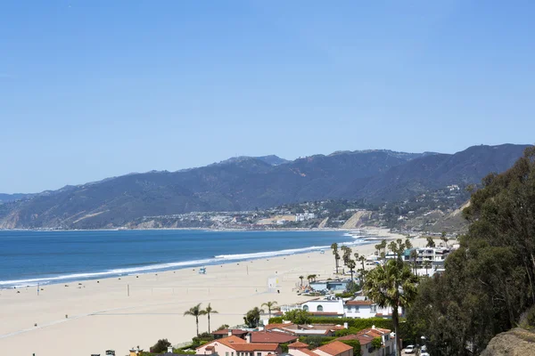 Pasifik Okyanusu ve açık bir günde, Santa Monica. 